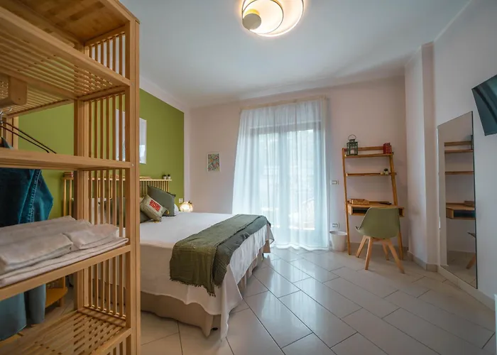 Noi 2 Nel Cilento 4* אגרופולי